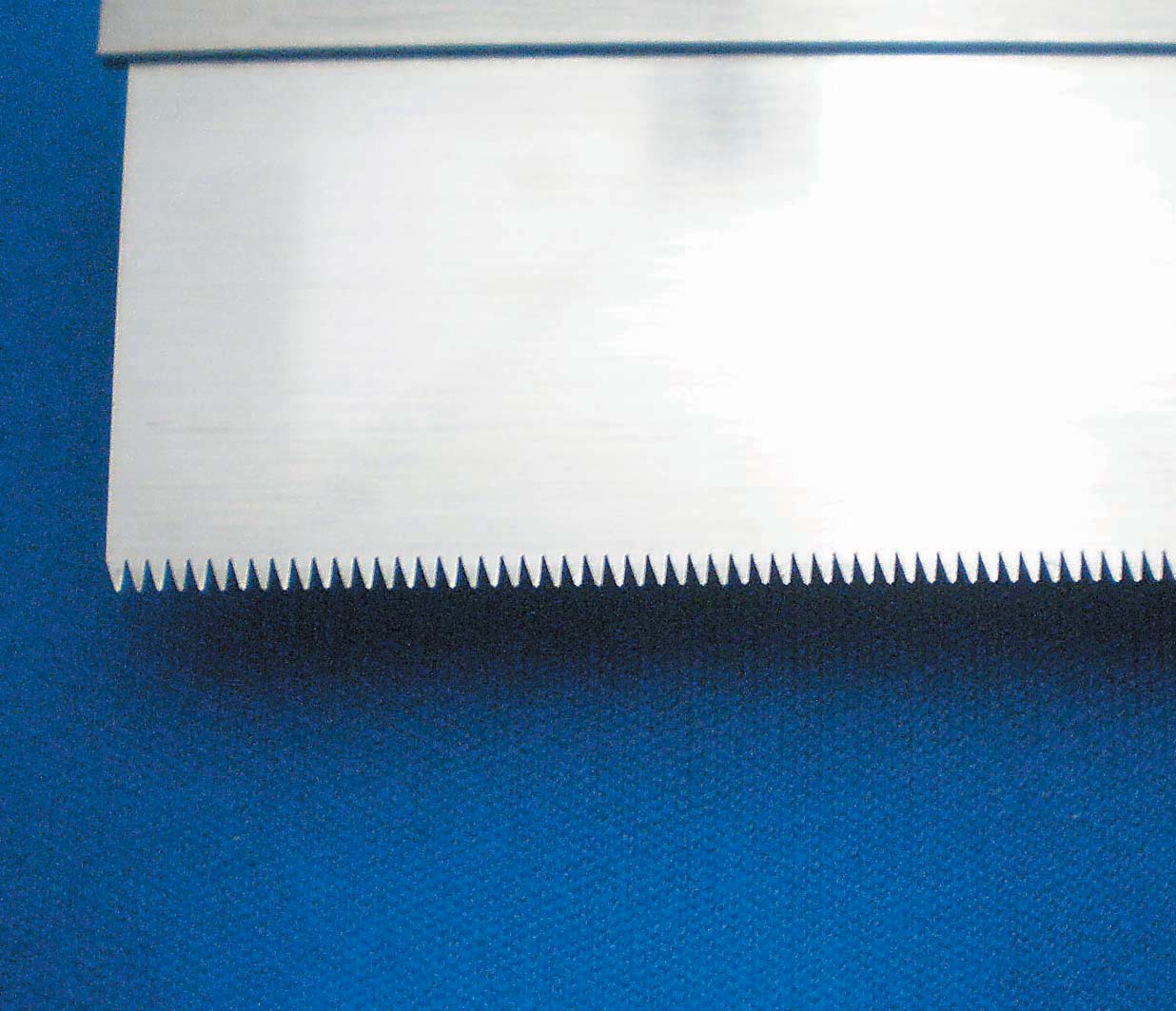 al-b001_04.jpg