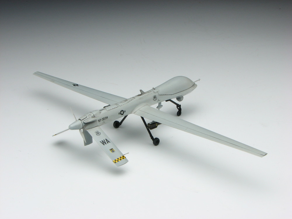 PLATZ 1/72 MQ-1A PREDATOR