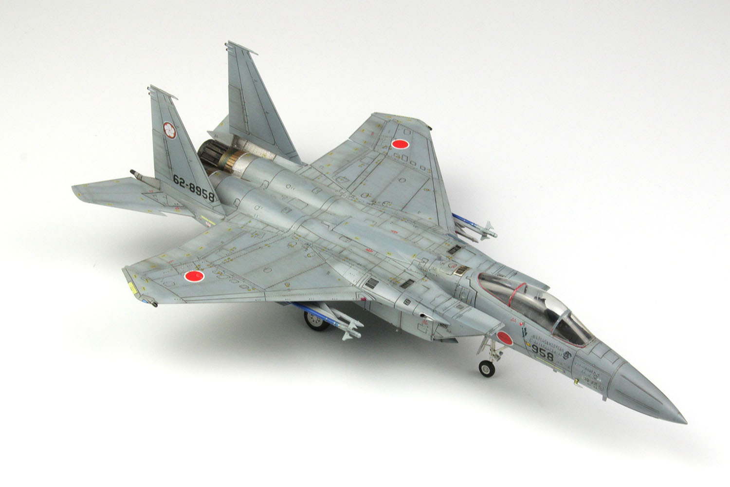 PLATZ 1/72 JASDF F-15J Eagle with a Pilot Figure Kit