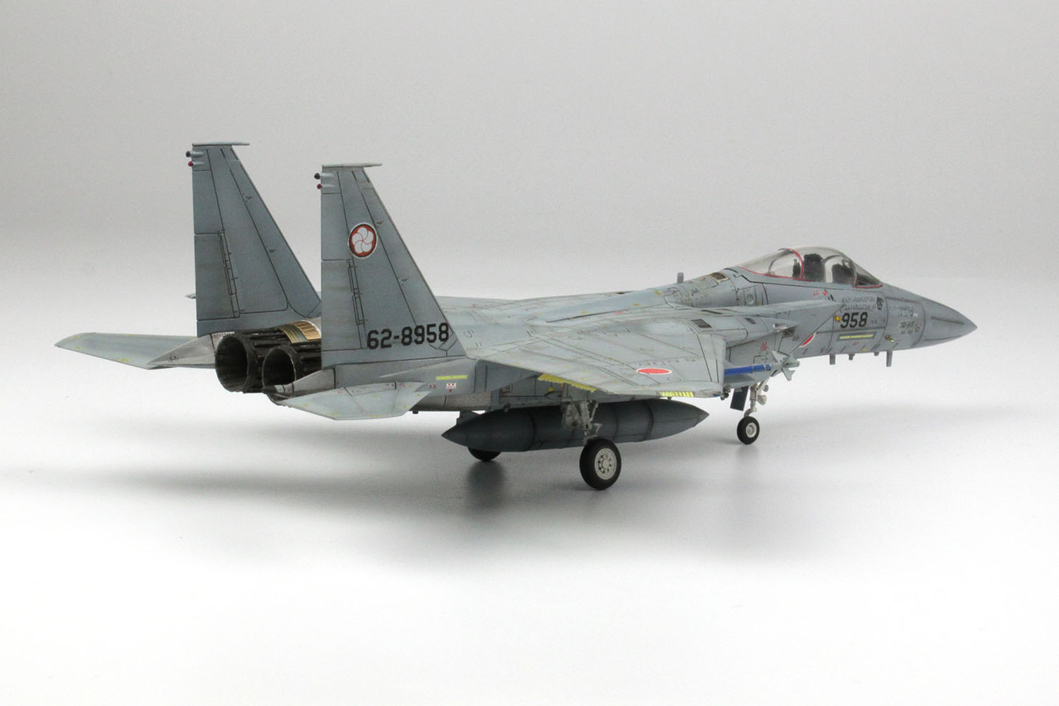 PLATZ 1/72 JASDF F-15J Eagle with a Pilot Figure Kit