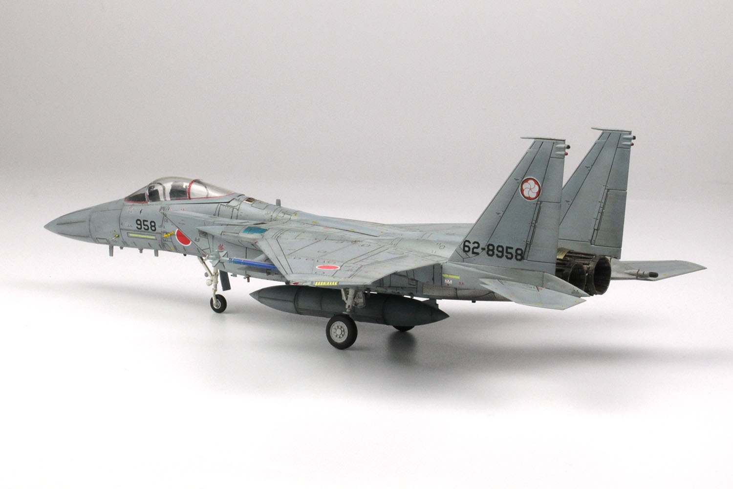 PLATZ 1/72 JASDF F-15J Eagle with a Pilot Figure Kit