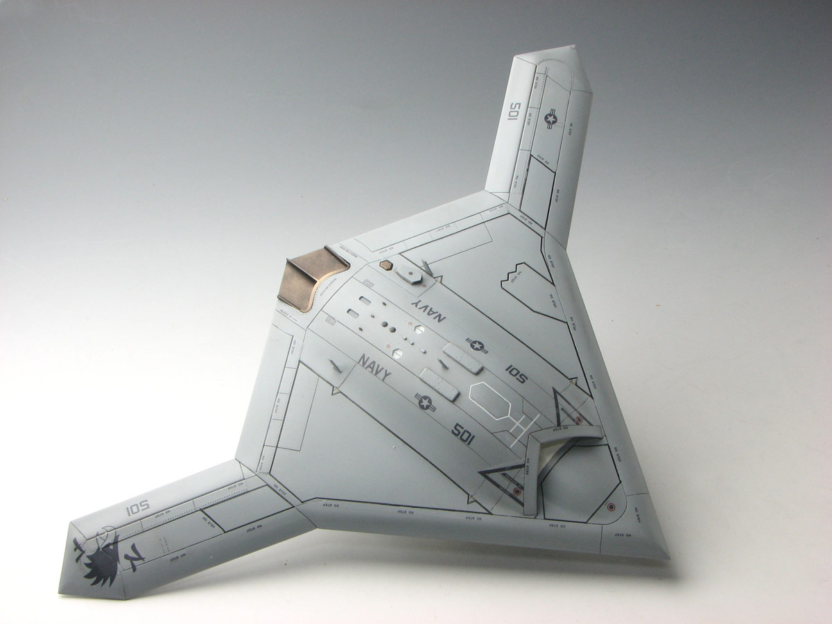 PLATZ 1/72 US NAVY X-47B