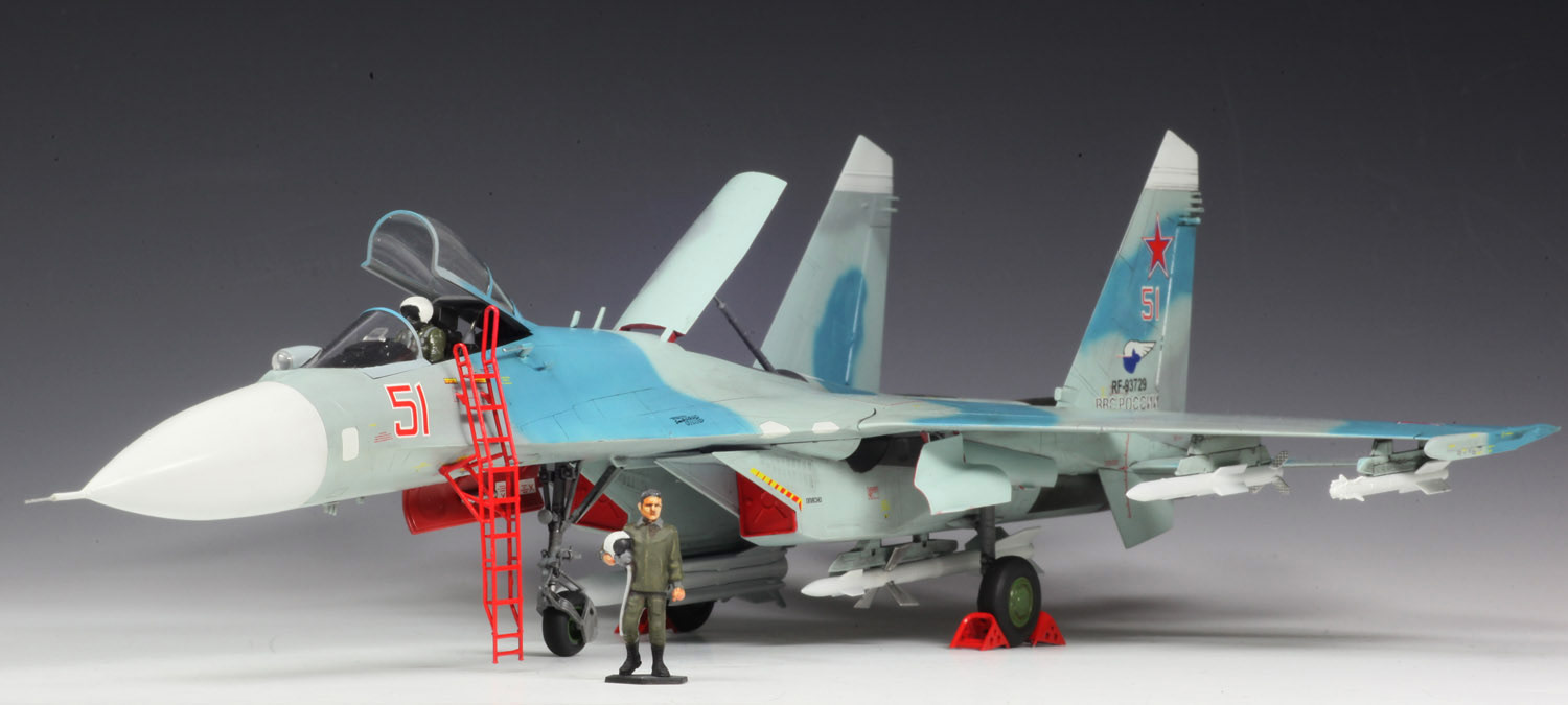 PLATZ 1/72 Su-27SM Flanker B