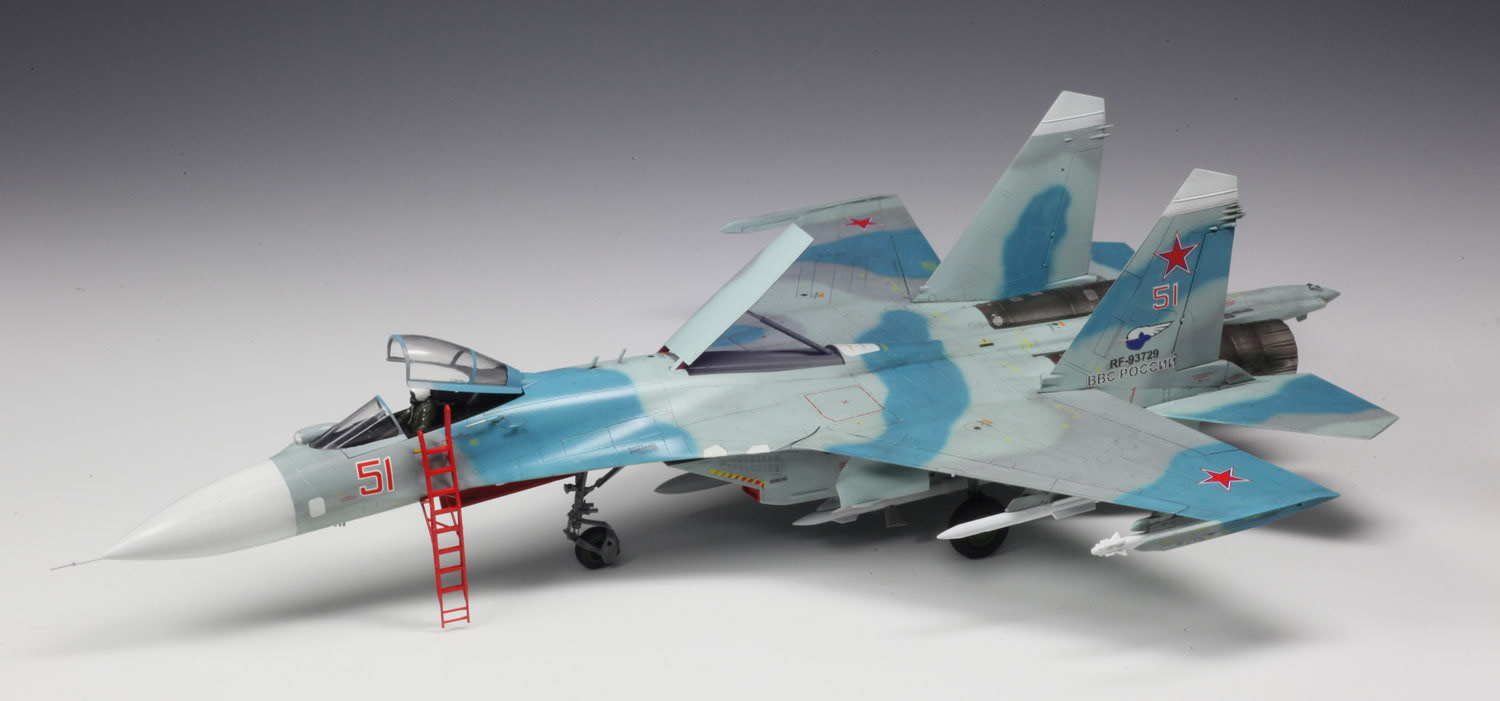 PLATZ 1/72 Su-27SM Flanker B