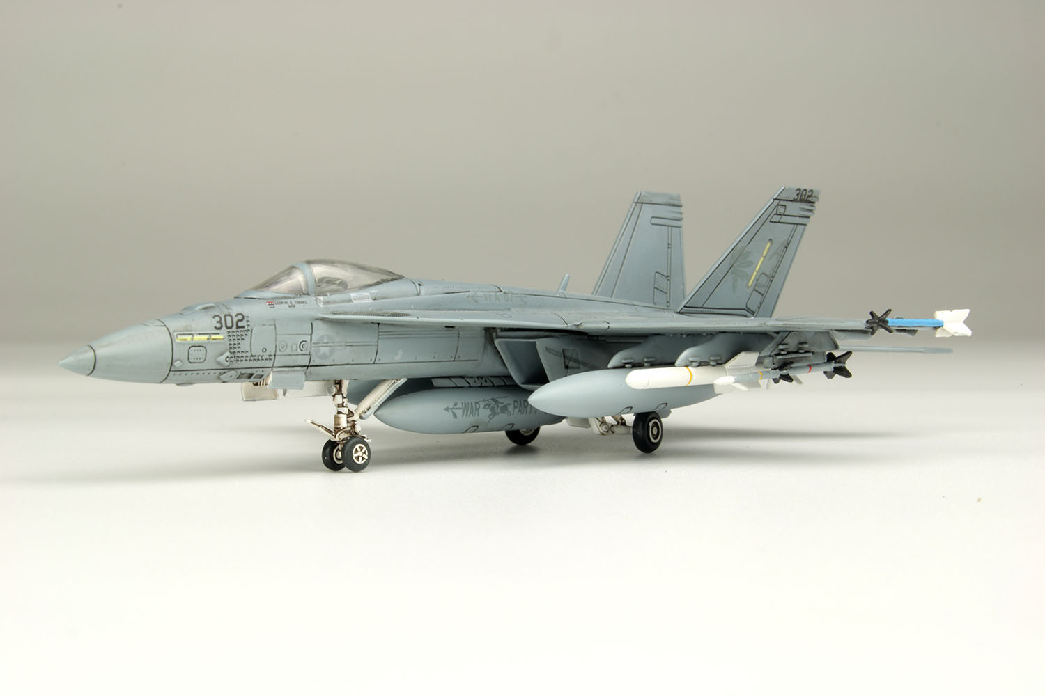 1/144 ꥫ ϾƮ F/A-18E ѡۡͥå VFA-87 ǥ󥦥ꥢ