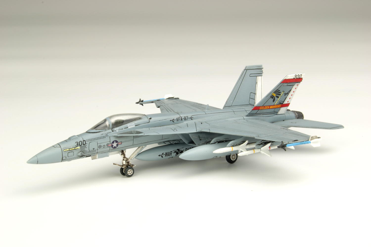 1/144 U.S.Navy Carrier Fighter F/A-18E Super Hornet VFA-87