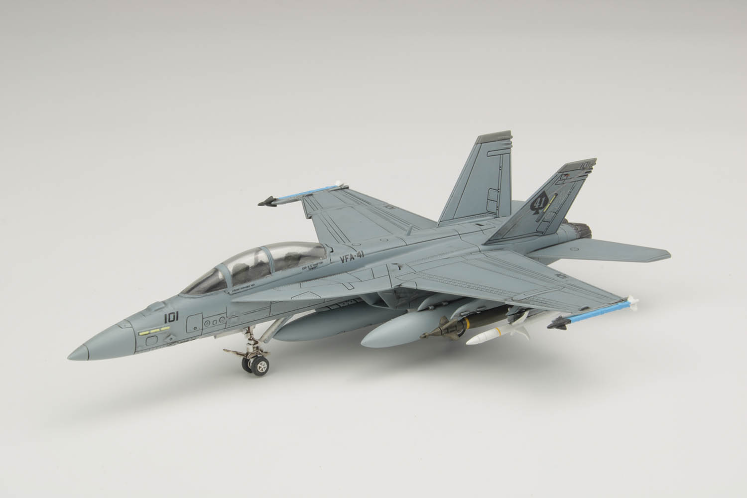 1/144 ꥫ F/A-18E ѡۡͥå "르Ρ"(ñ·) 2å - ɥĤ