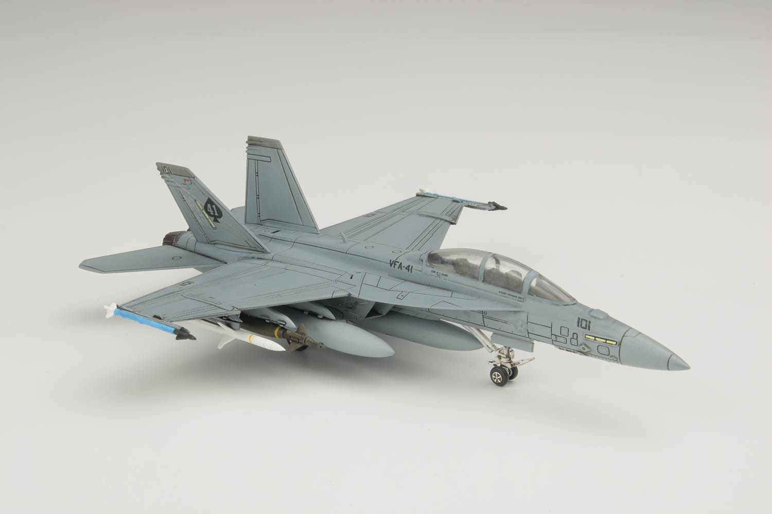 PLATZ 1/144 US Navy F/A-18E Super Hornet (Single-Seat) (2Kits)