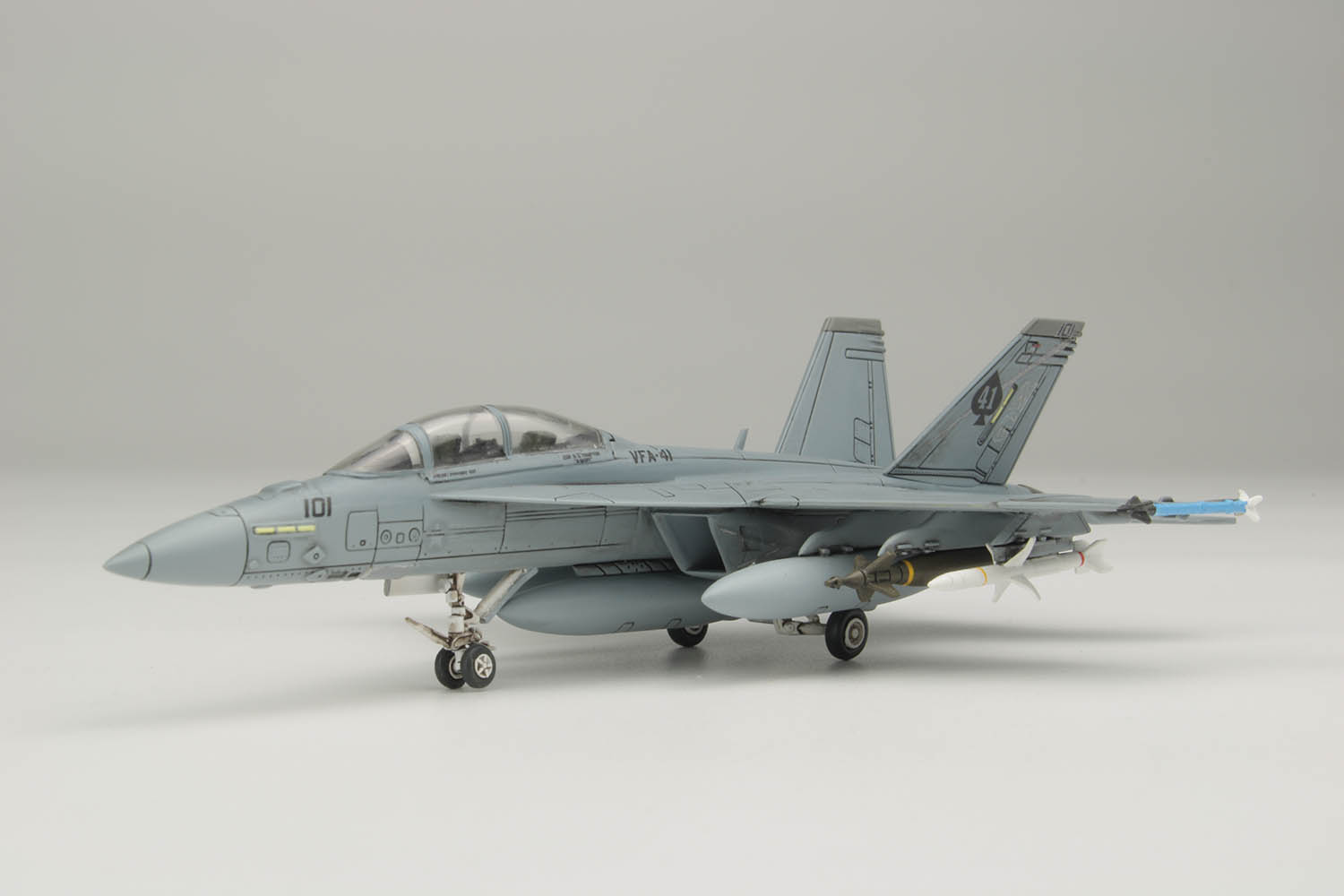 PLATZ 1/144 US Navy F/A-18E Super Hornet (Single-Seat) (2Kits)