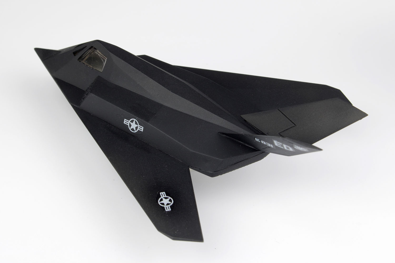 1/144 USAF Stealth Fighter F-117 Nighthawk Skunk Works