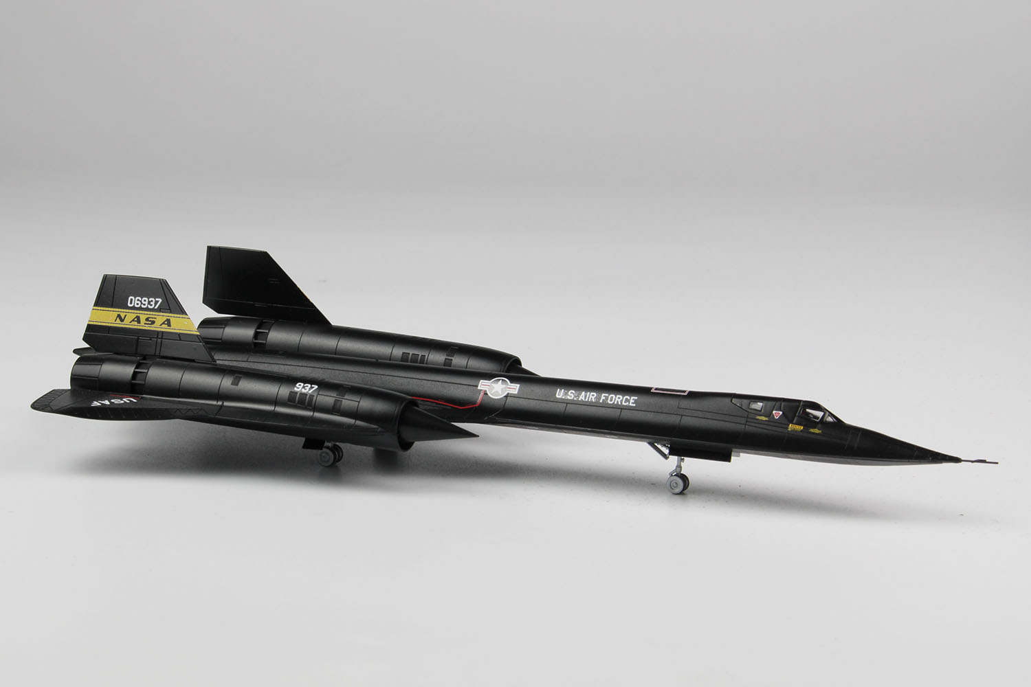 1/144 USAF Strategic Reconnaissance Aircraft SR-71A Blackbird