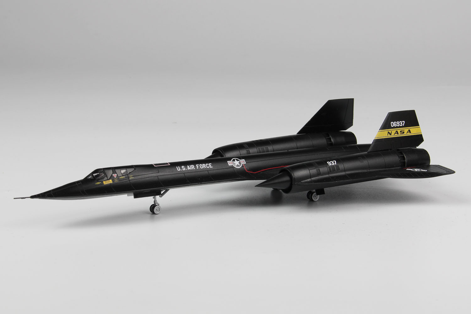 1/144 USAF Strategic Reconnaissance Aircraft SR-71A Blackbird