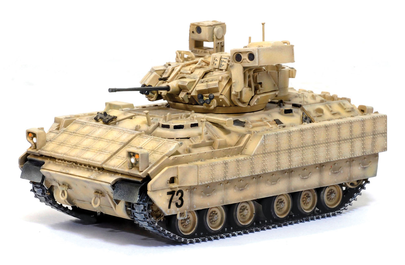 cyber-hobby 1/72 M2A3 Bradley