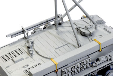 cyber-hobby 1/35 Sd.Kfz.164 Bergepanzerwagen IV (Smart Kit)