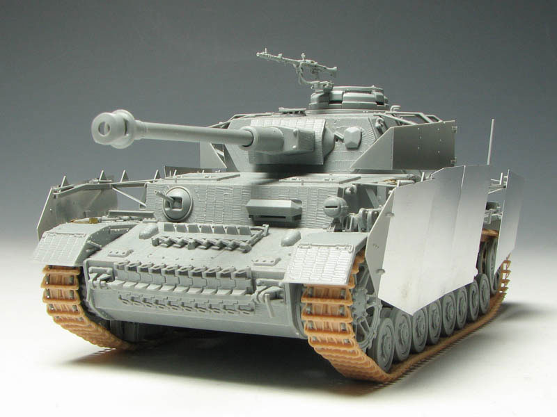 cyber-hobby 1/35 Pz. Kpfw.IV Ausf. H Late Production w/Zimmerit