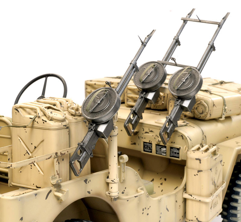 Dragon 1/6 SAS Jeep, 1/4 Ton 4x4 Desert Raider