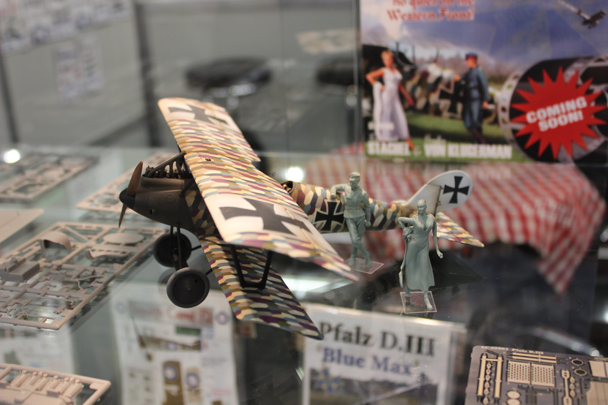 Encore Models 1/32 BLUE MAX PFALZ D.IIII