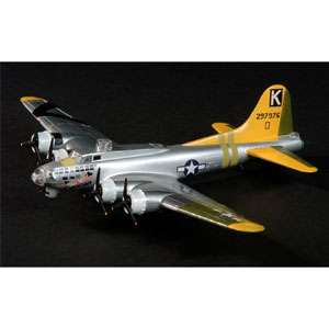 ߥ˥ե 1/144 B-17 "BIT OF LACE"