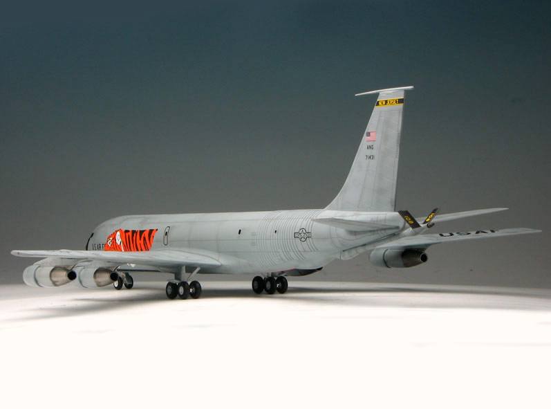 ߥ˥ե 1/144 KC-135E ƶʼ - ɥĤ