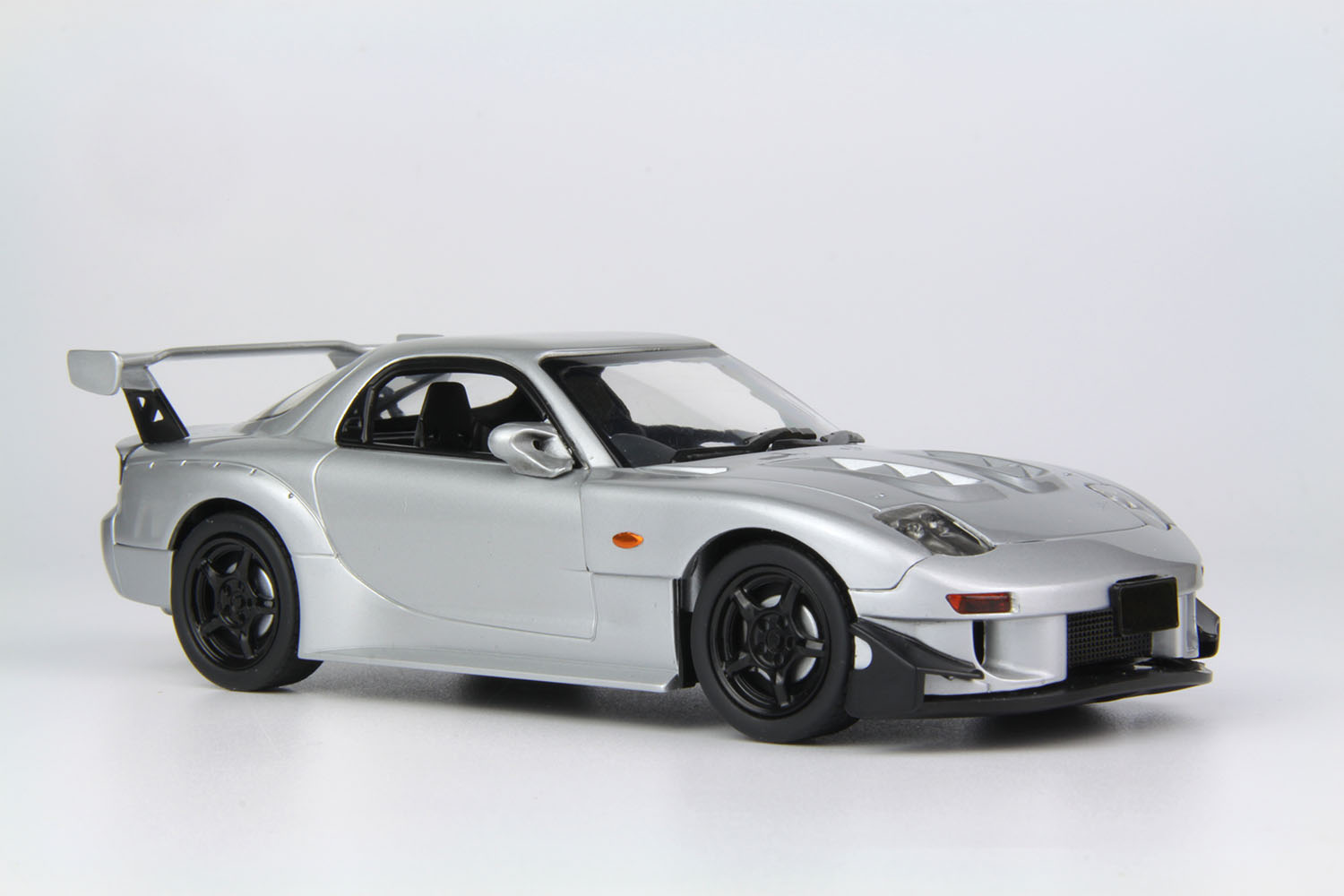 MONO 1/32 MAZDA RX-7 (FD3S) CUSTOM SILVERSTONE METALLIC