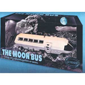 MOEBIUS 1/55 THE MOON BUS PAINTEDASSEMBLED DISPLAY MODEL