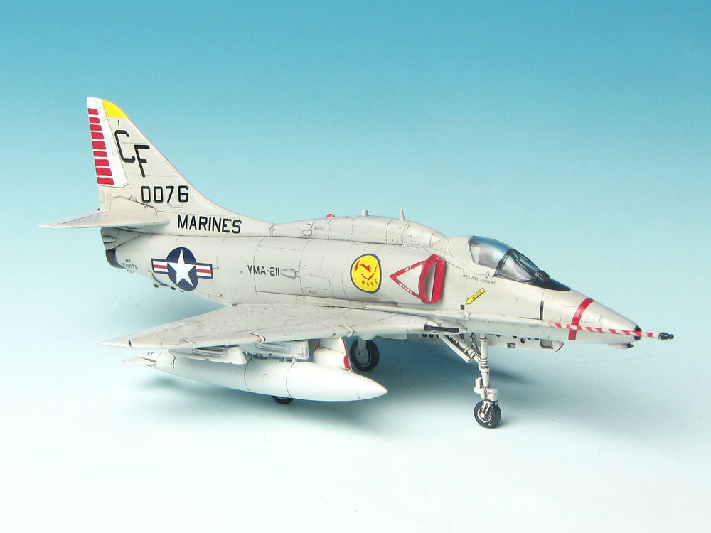 PLATZ 1/144 A-4E SKY HAWK VMAT-102 SKY HAWKS (2 Kits)