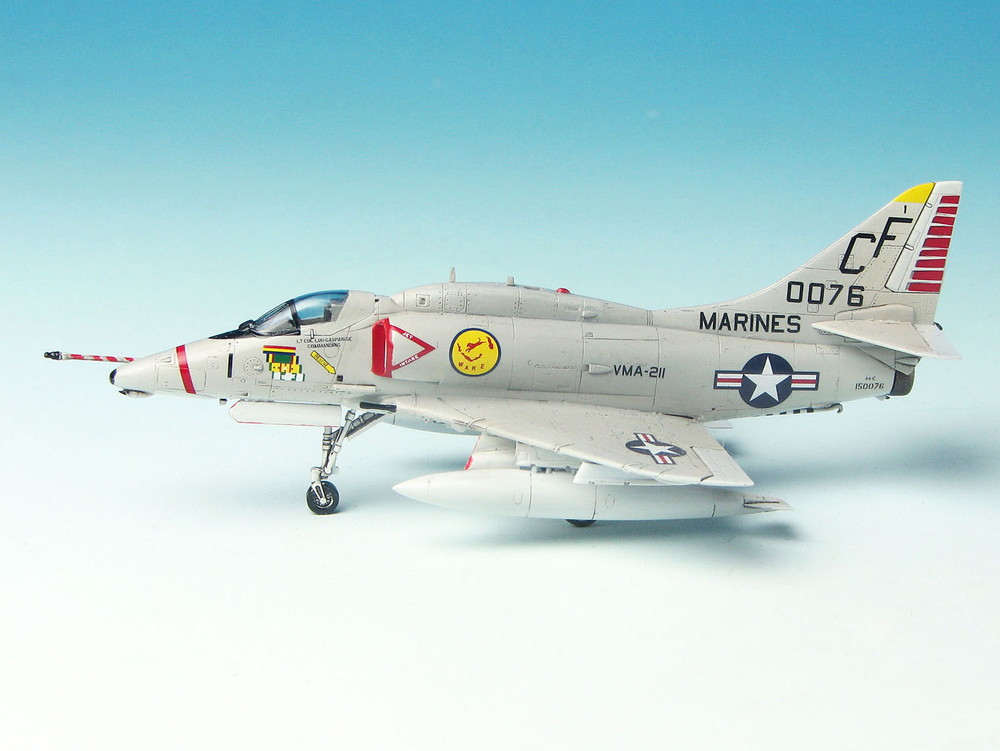 PLATZ 1/144 A-4E SKY HAWK VMAT-102 SKY HAWKS (2 Kits)