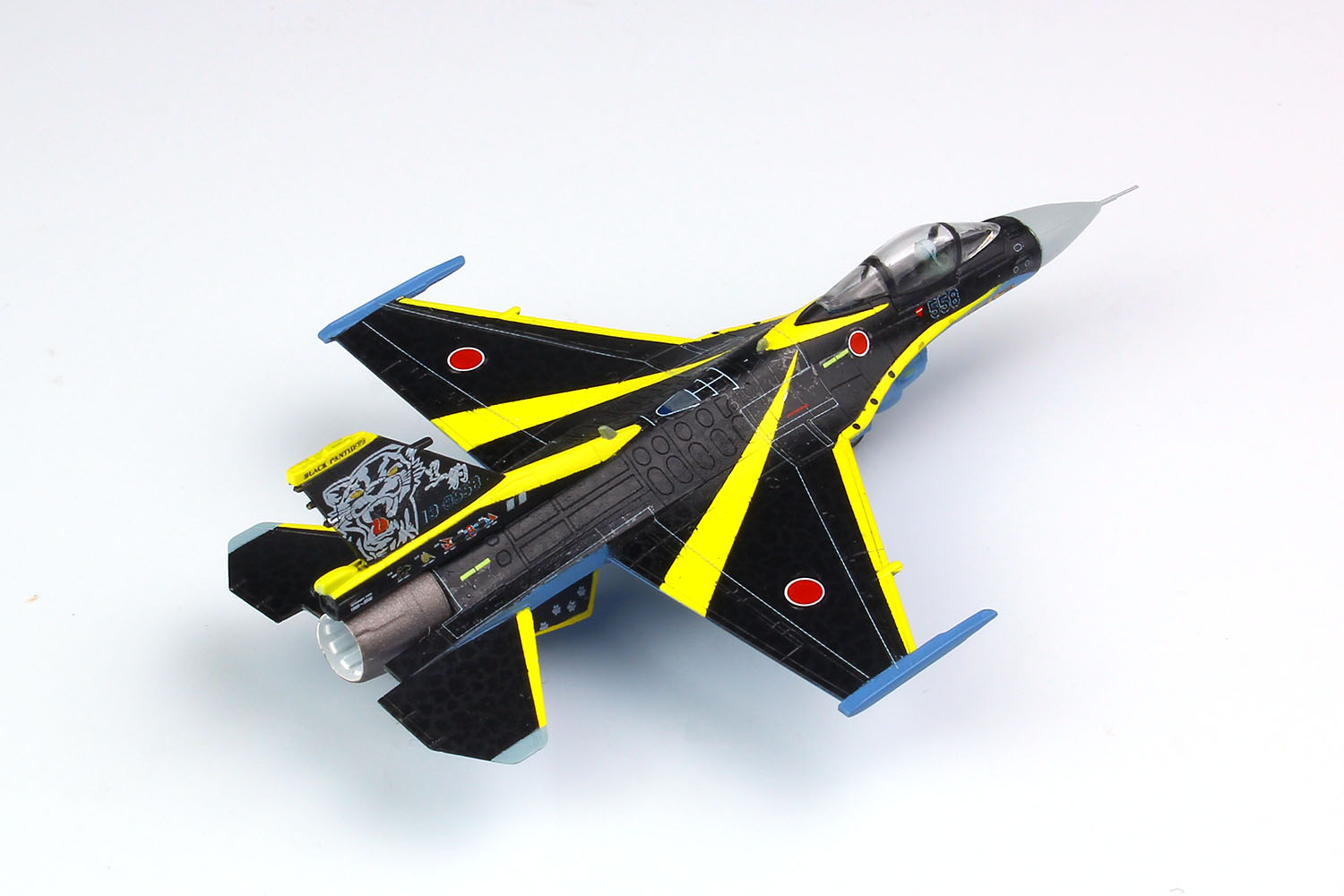 PLATZ 1/144 JASDF F-2A 60th Anniversary of 8th Tactical Fighter