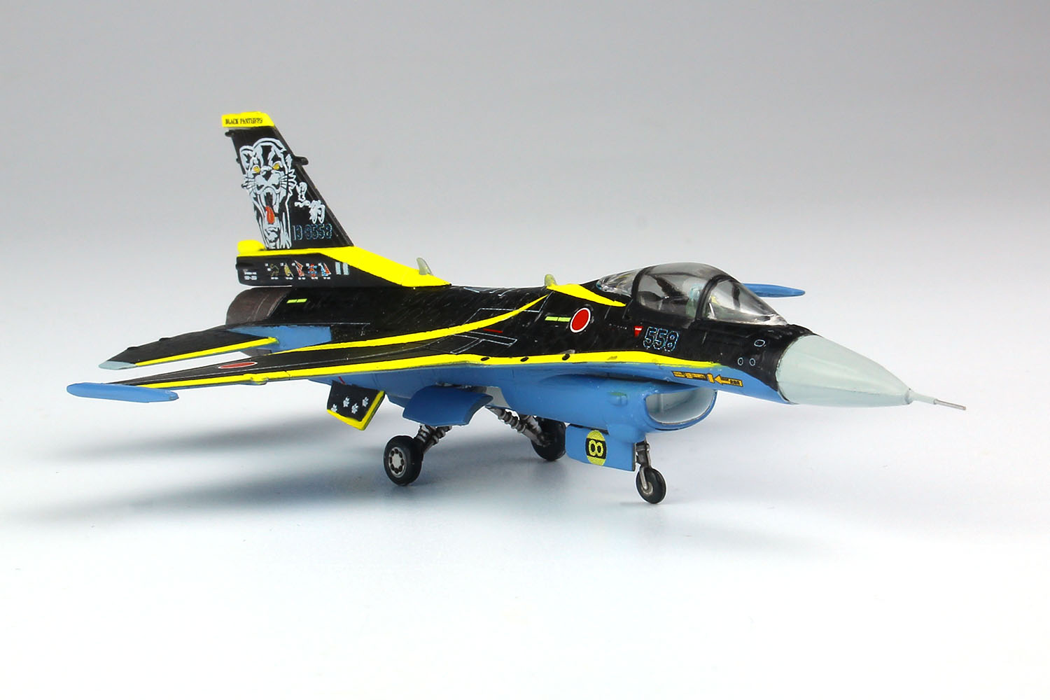 PLATZ 1/144 JASDF F-2A 60th Anniversary of 8th Tactical Fighter