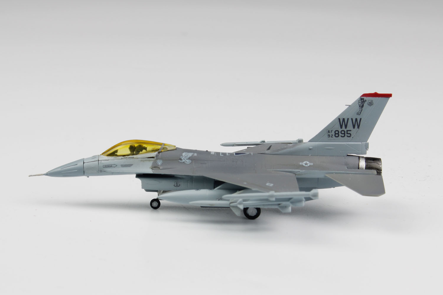 1/144 ꥫƮ F-16Cեƥ󥰥ե륳  35ƮҶ (2å)