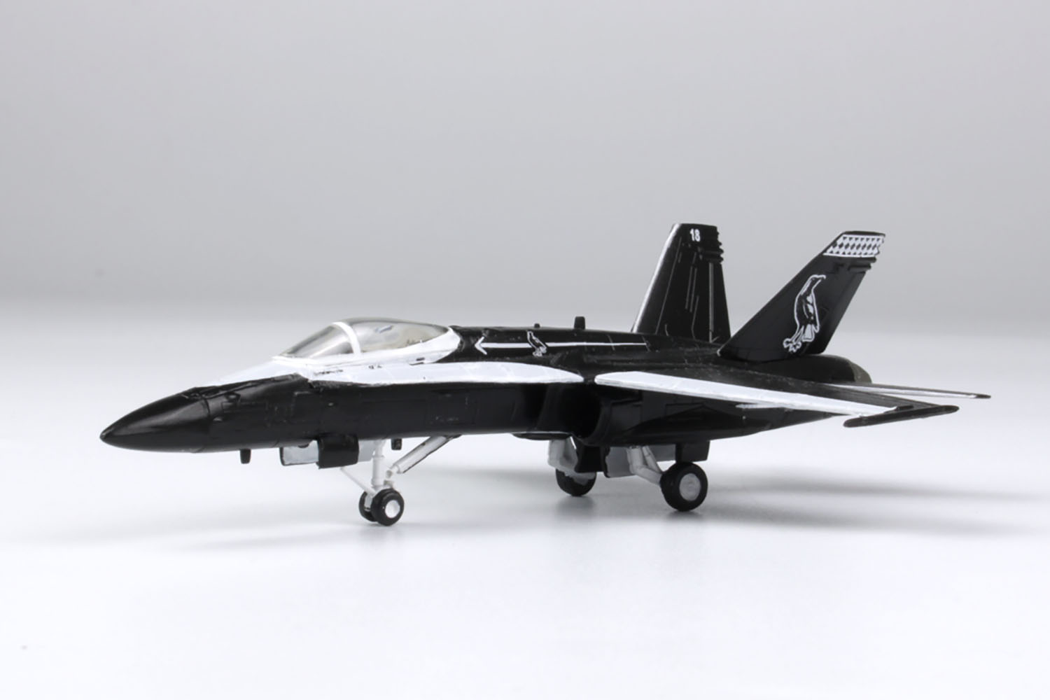 1/144 ȥꥢ Ʈ F/A-18A ۡͥå NO.75 SQ žǰ ǥ֥åޥѥ