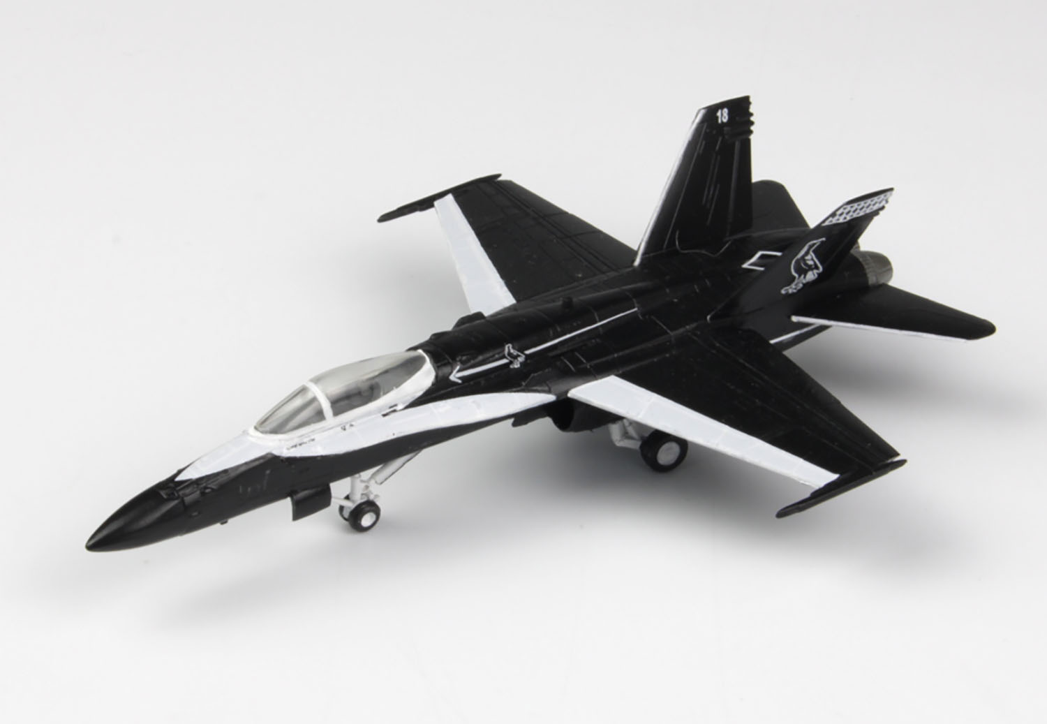 1/144 RAAF F/A-18A Hornet of No. 75 SQ 2021 livery "Magpie"