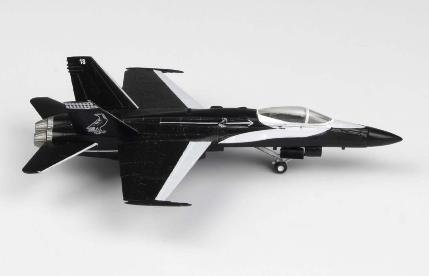 1/144 RAAF F/A-18A Hornet of No. 75 SQ 2021 livery "Magpie"