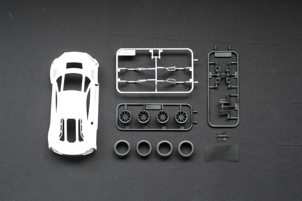 PLATZ/nunu 1/24 Racing Series: AUDI R8 LMS GT3 SPA 24 HOURS '15