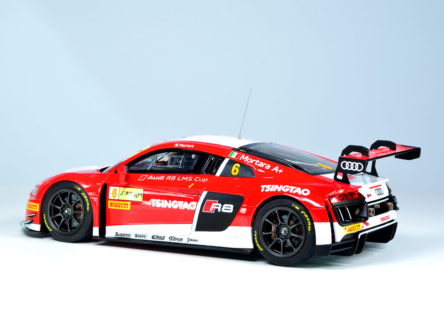 PLATZ / NUNU 1/24 Audi R8 LMS 2015 MACAU FIA GT