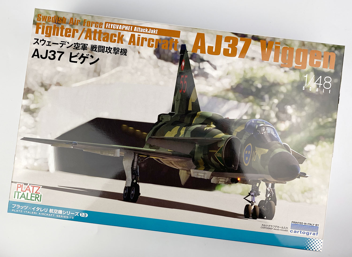 PLATZ/ITALERI 1/48 Swedish Air Force Fighter AJ37 Viggen