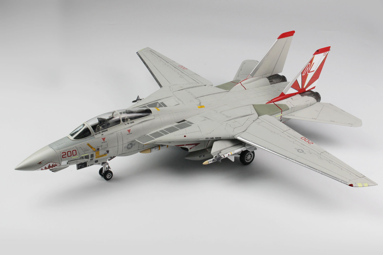 1/48 アメリカ海軍 艦上戦闘機 F-14A トムキャット VF-111