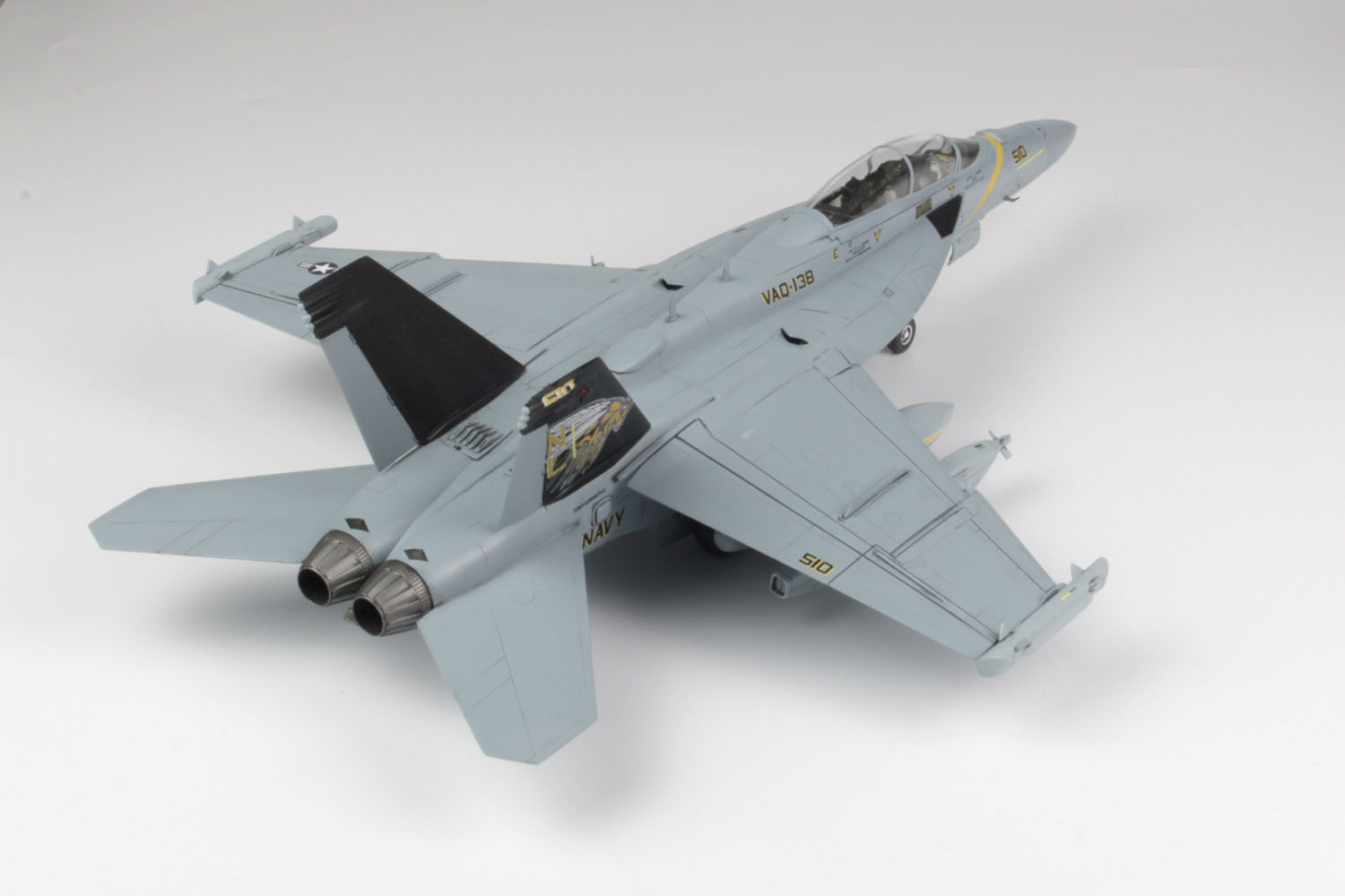 新しい季節 プラッツ イタレリ 48 オーストラリア空軍 電子戦機 EA-18G グラウラー No.6 スコードロン プラモデル TPA-9 