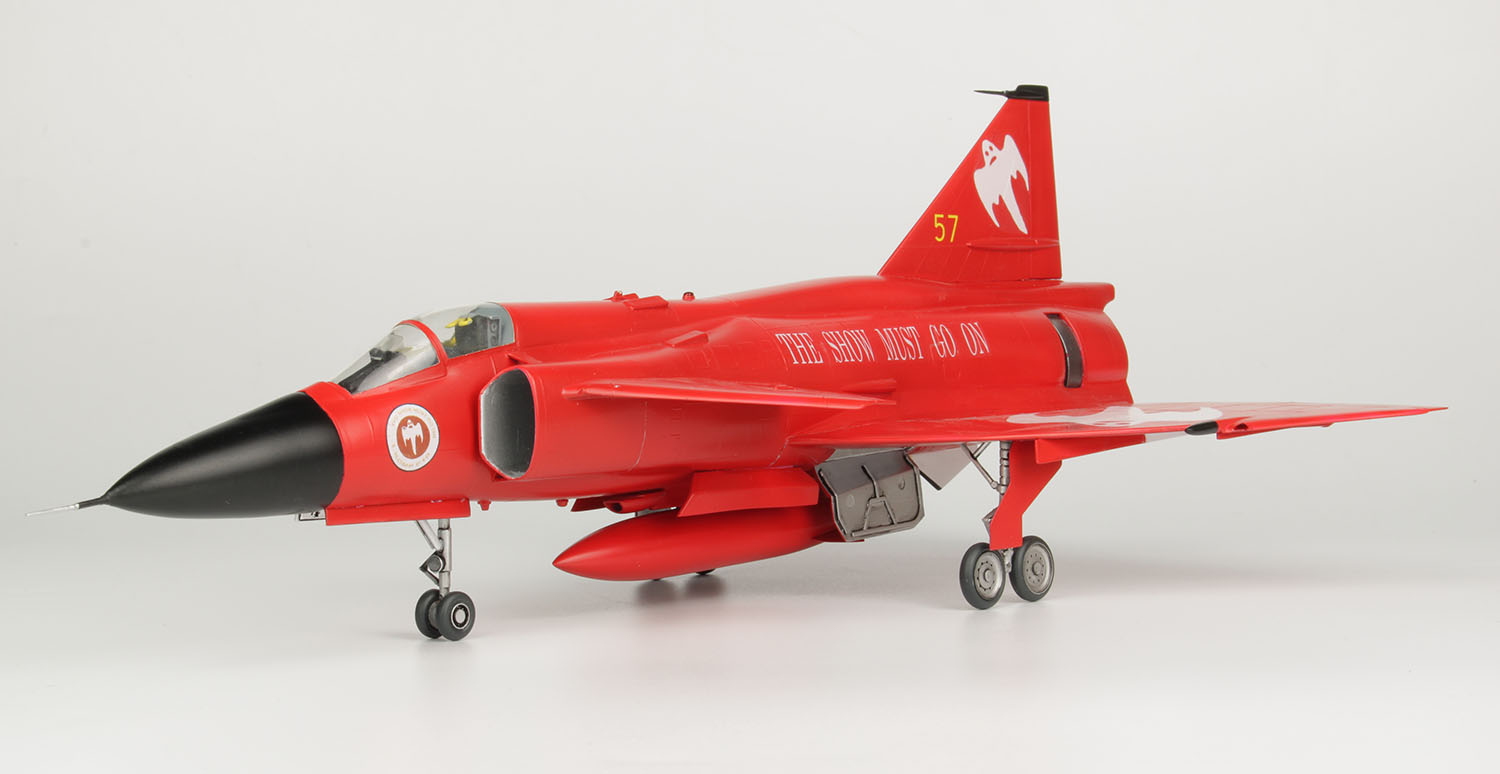 1/48 Swedish Air Force Fighter AJS37 Viggen "Red Viggen"