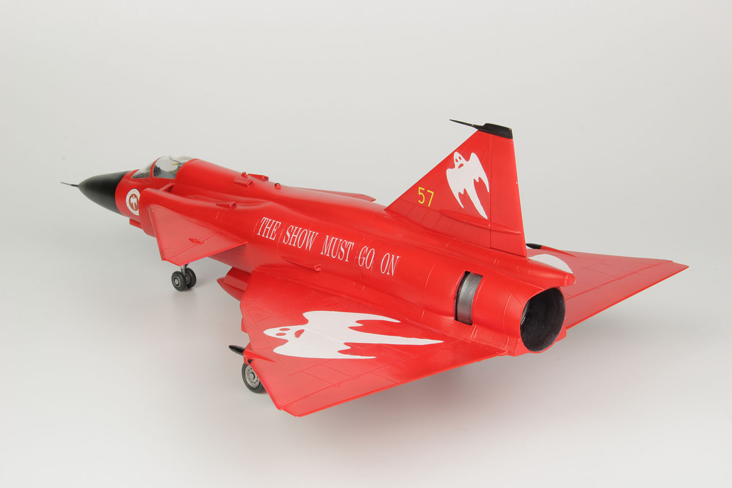 1/48 Swedish Air Force Fighter AJS37 Viggen "Red Viggen"