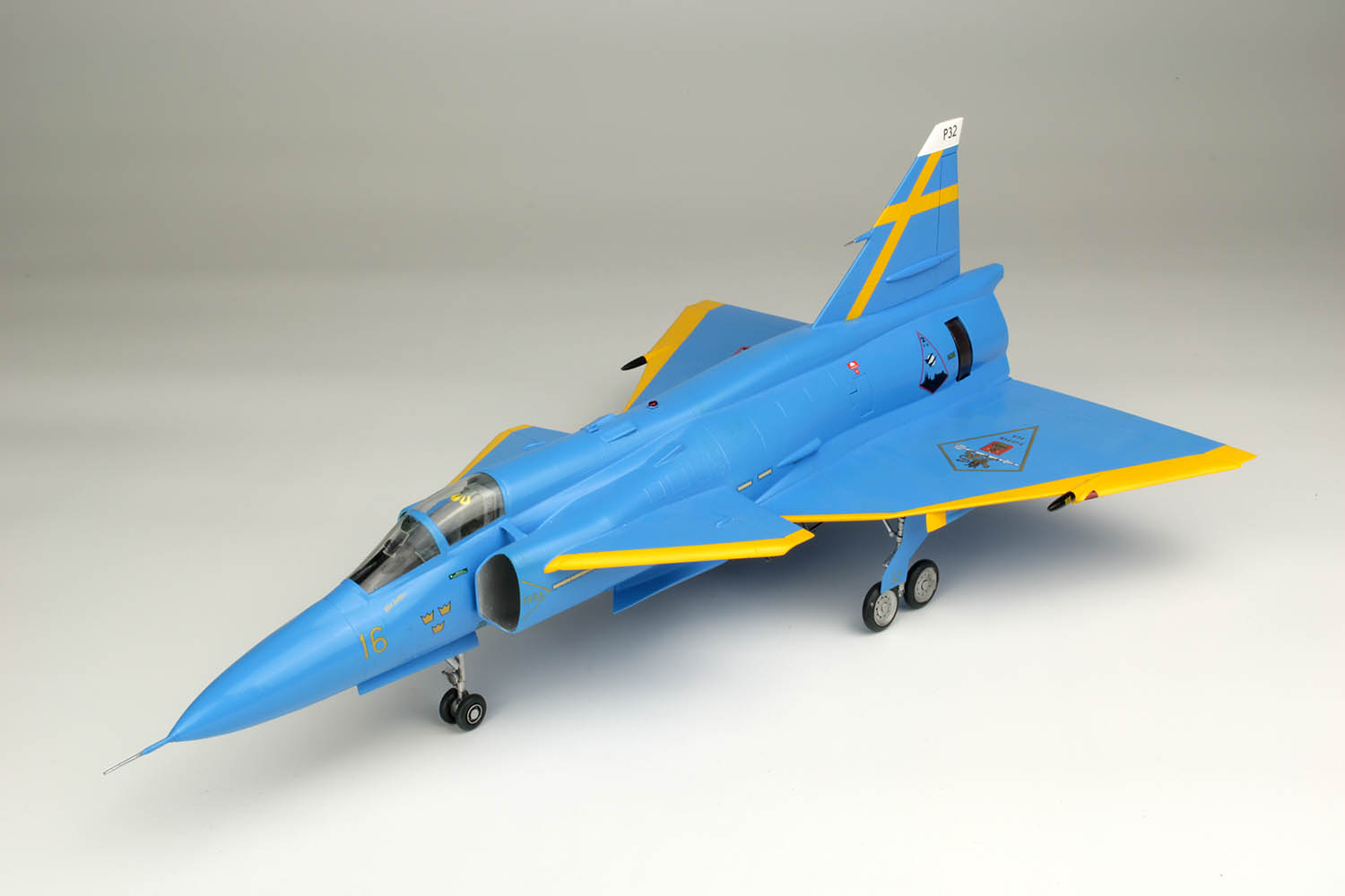 1/48 Swedish Air Force Fighter JA37 Jakt Viggen "Blue Peter"