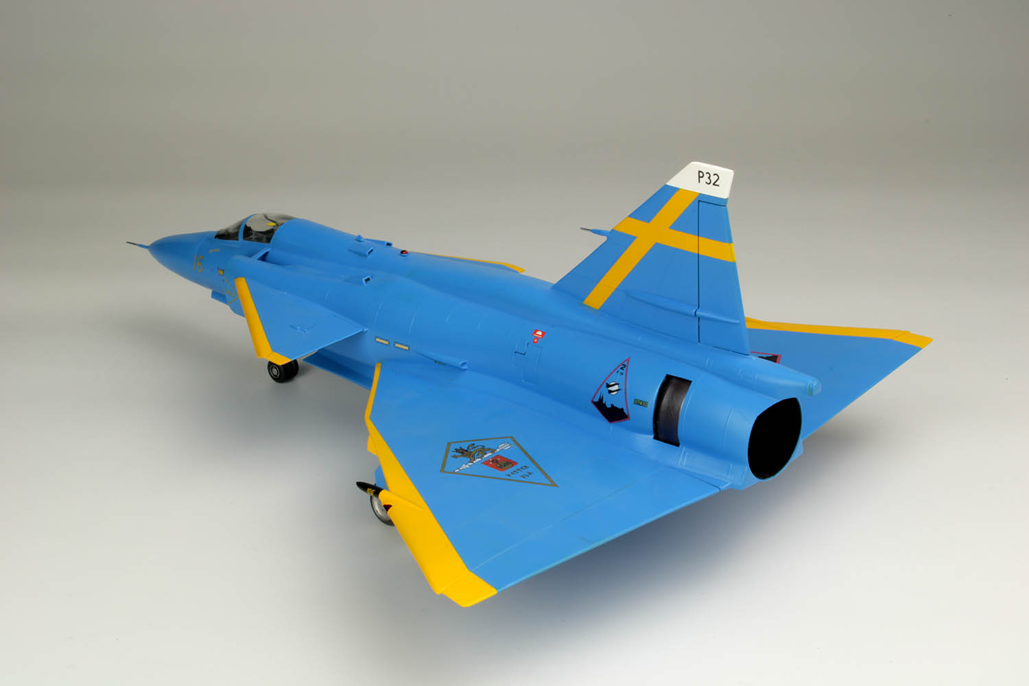 1/48 Swedish Air Force Fighter JA37 Jakt Viggen "Blue Peter"