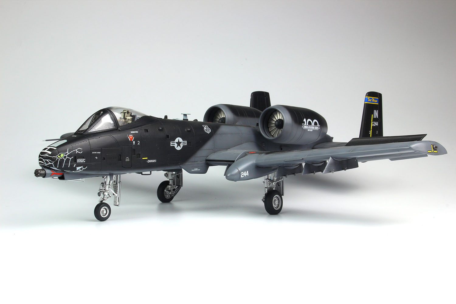 PLATZ 1/48 USAF Attack Aircraft A-10C Thunderbolt II Blacksnake