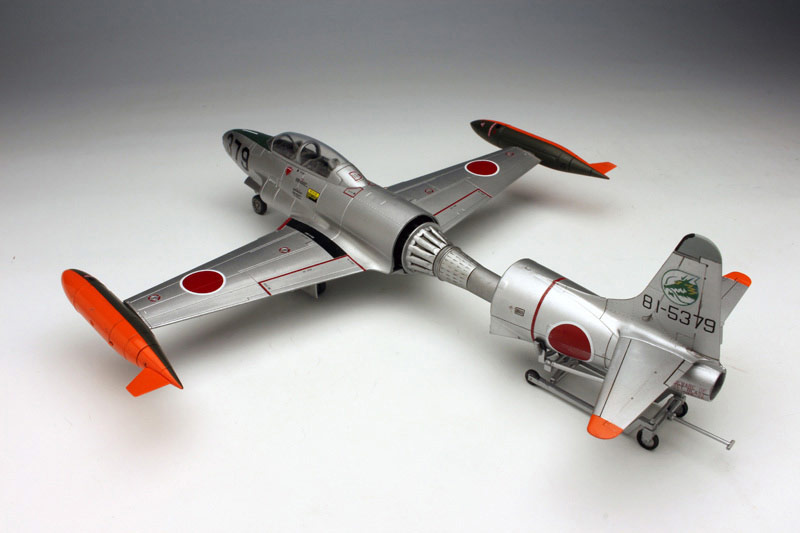 PLATZ 1/72 JASDF T-33 w/engine