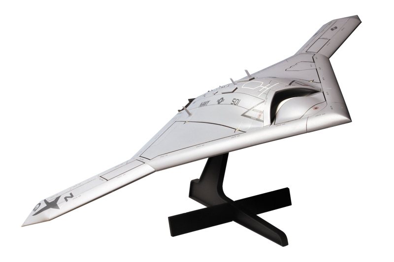 Platz 1/72 U.S. NAVY UCAS X-47B GO NAVY ARMY- NAVY- GAME