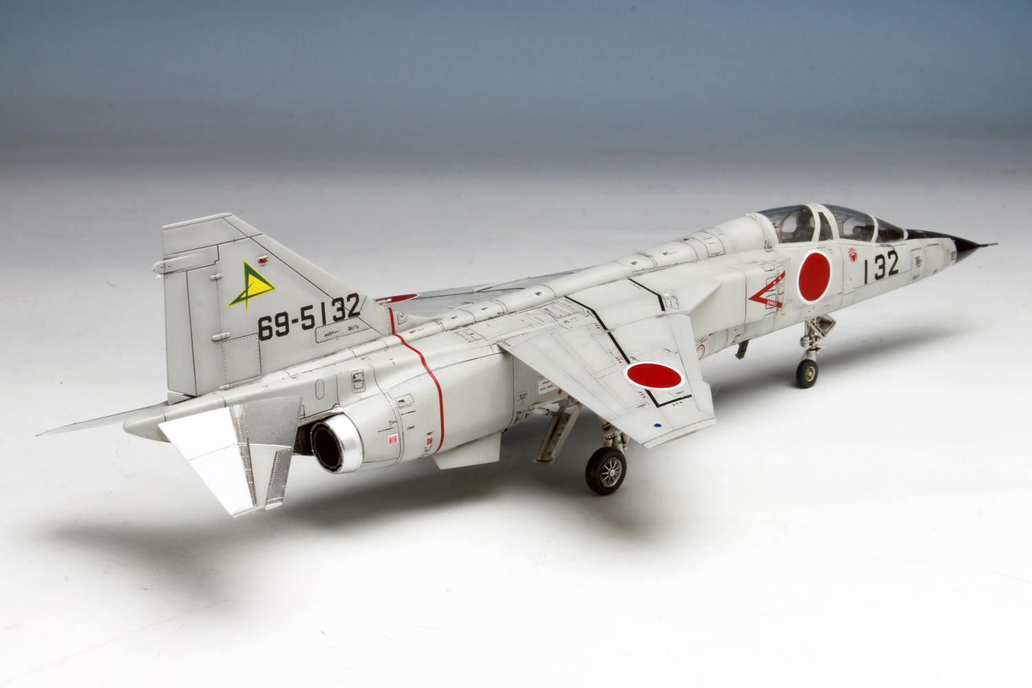 PLATZ 1/72 JASDF T-2 Late Type