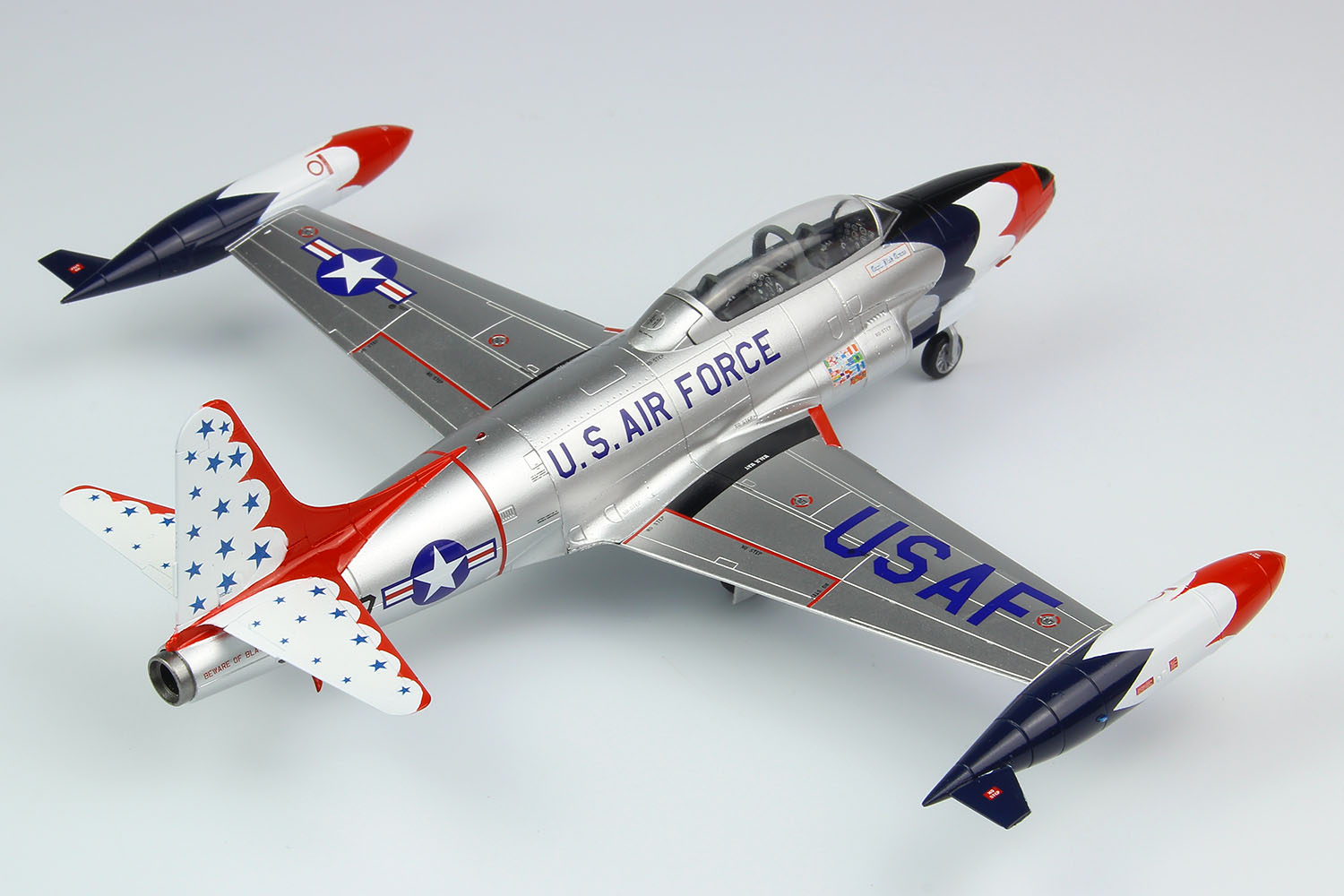 PLATZ 1/72 USAF Jet Trainer T-33 Shooting Star "Thunderbirds"