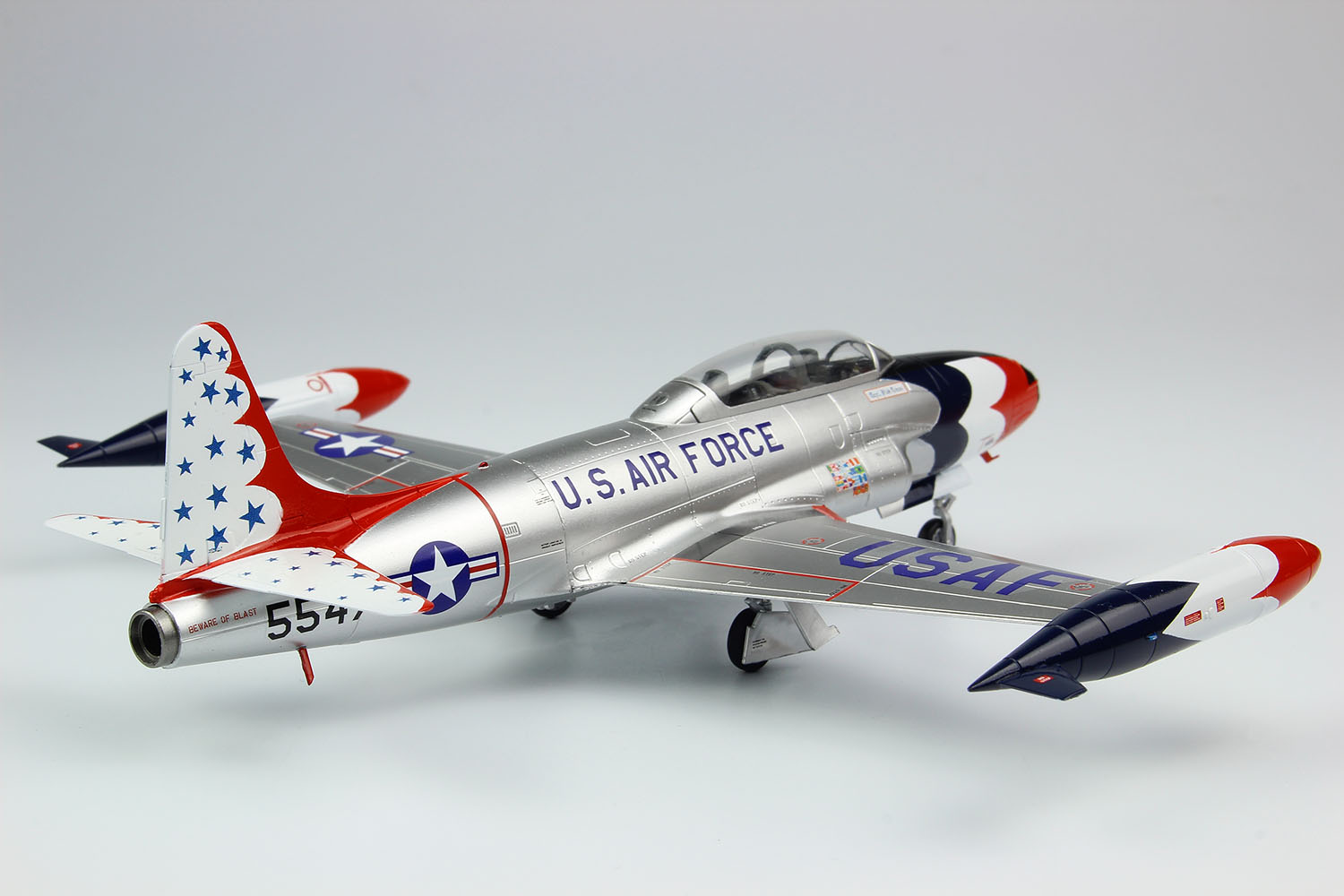 PLATZ 1/72 USAF Jet Trainer T-33 Shooting Star "Thunderbirds"