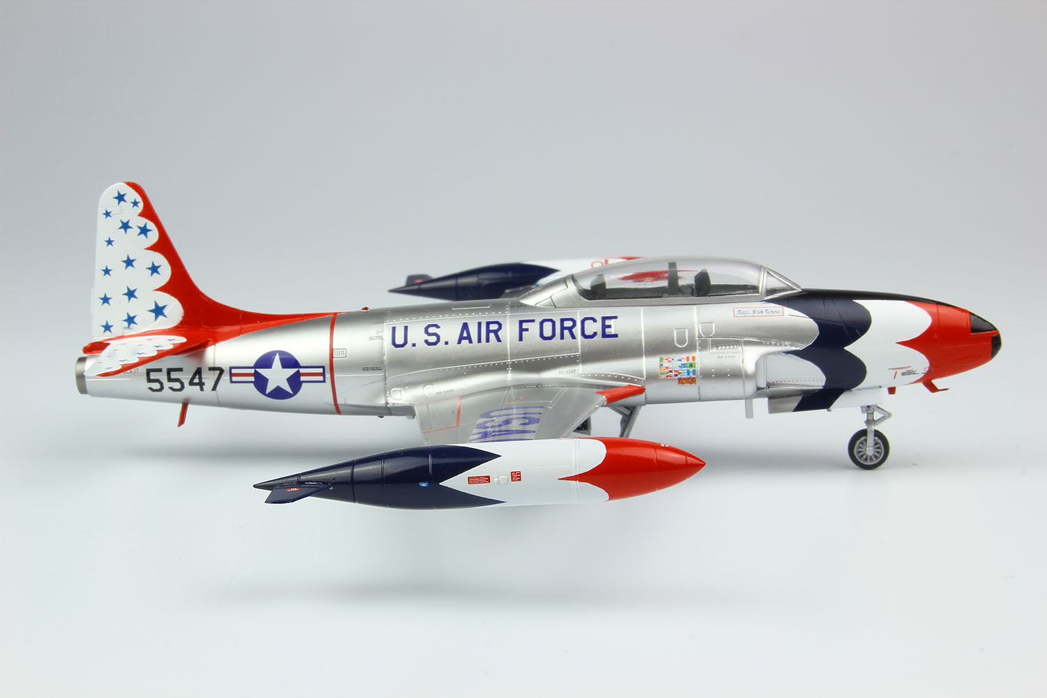 PLATZ 1/72 USAF Jet Trainer T-33 Shooting Star "Thunderbirds"