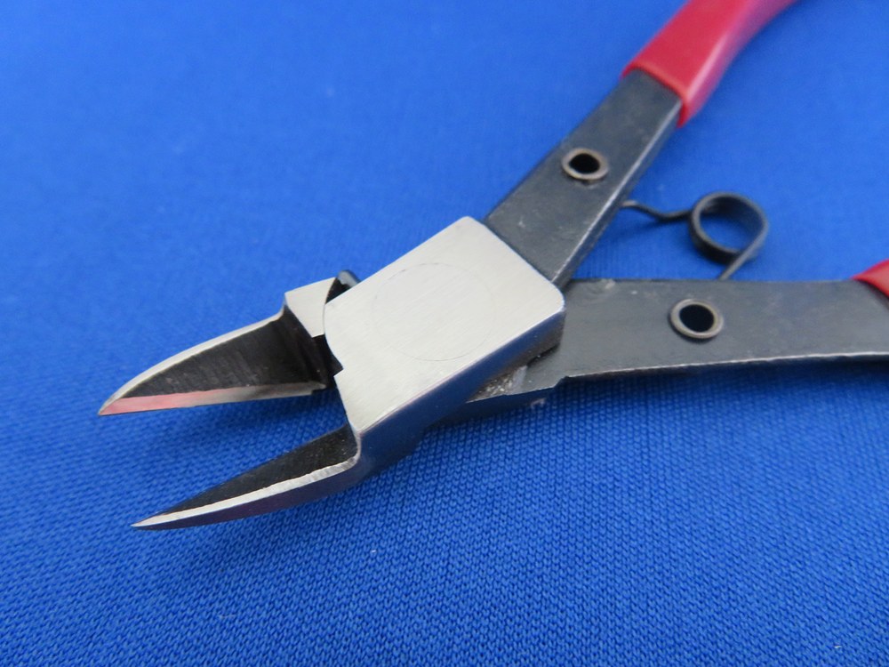 ALEC RED MAN4 Basic Tools : Plastic Cutting Slender Nippers 150